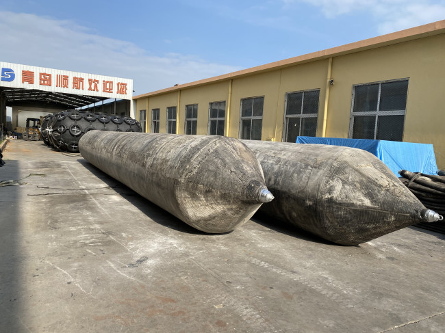 0.05MPa-0.08MPa Ship Rubber Inflatable Airbag With Six To Ten Years Lifespan ISO14409 Certified