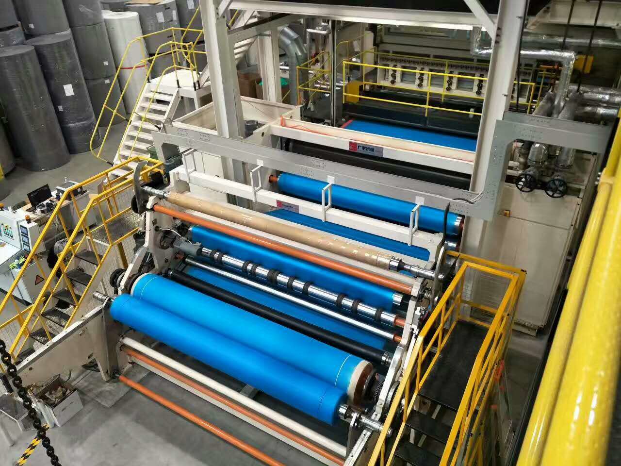 SS Spunbond Non Woven Fabric Making Machine Full Automatic High Efficiency