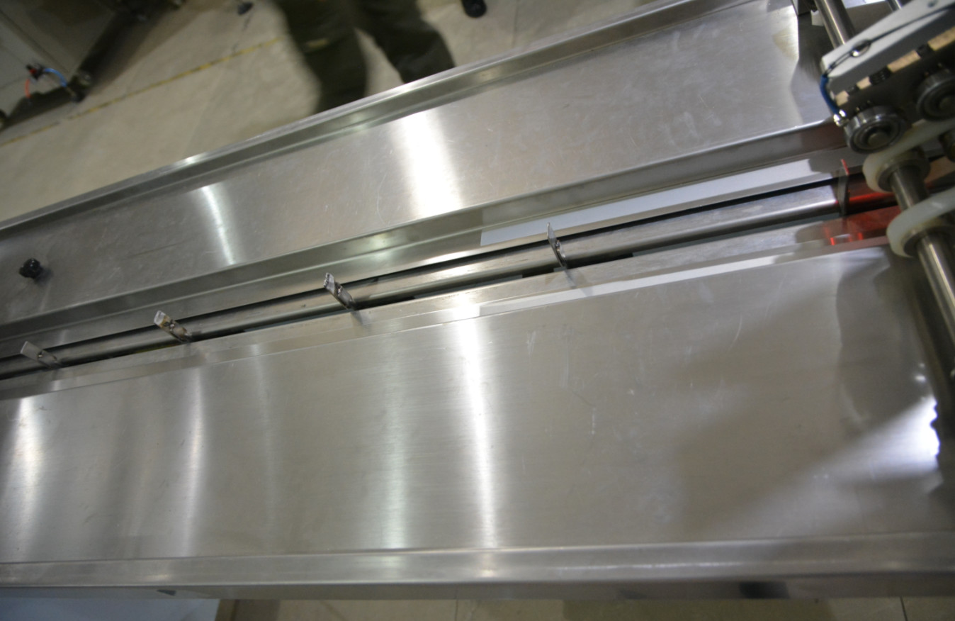 Foods Bread Horizontal Flow Pack Machine Servo Motor Horizontal Pillow Packing Machine