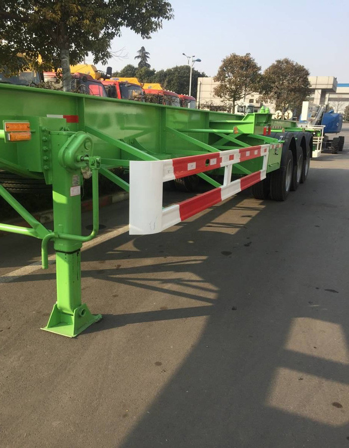 High Power Truck Mounted Jib Crane / Mounted Crane Truck 37 Tons Lifting Capacity