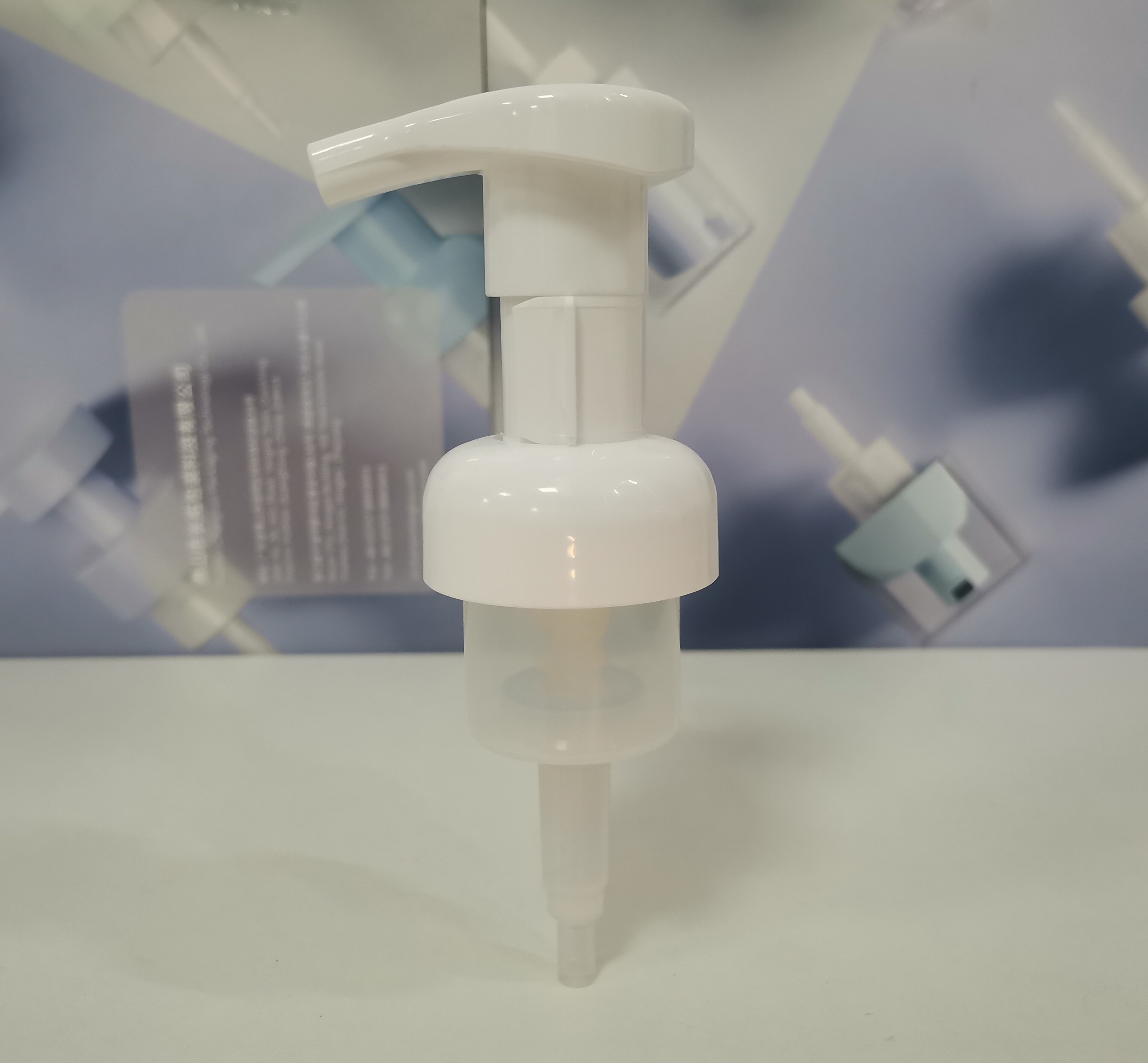 Bulk PP External Spring Plastic Hand Sanitizer Bottle Pump With Screw On Closure