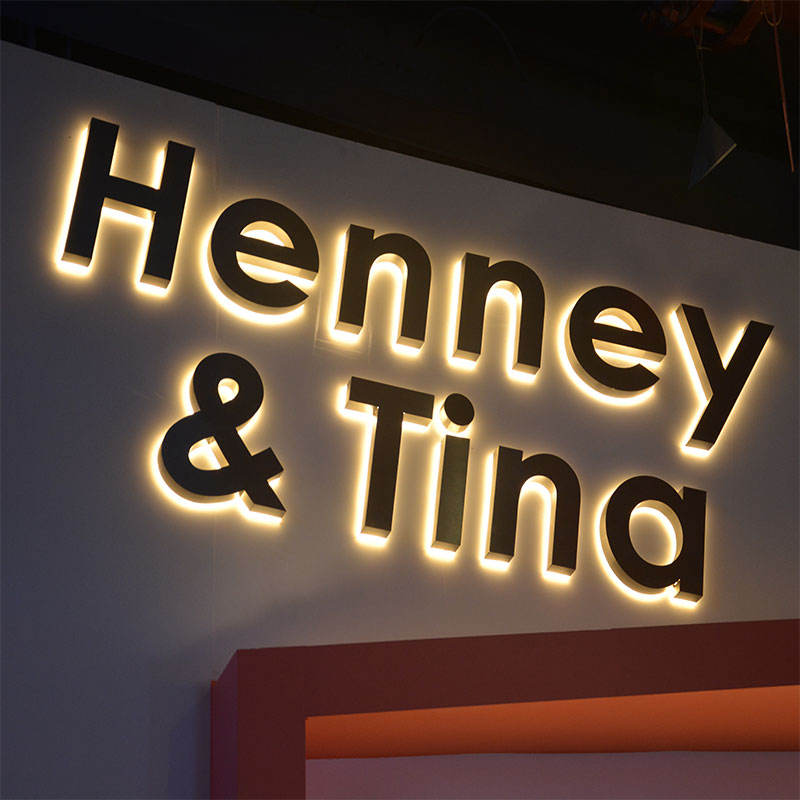 New LED Light Box with Stainless Steel Luminescent Characters and Creative Outdoor LED Billboard