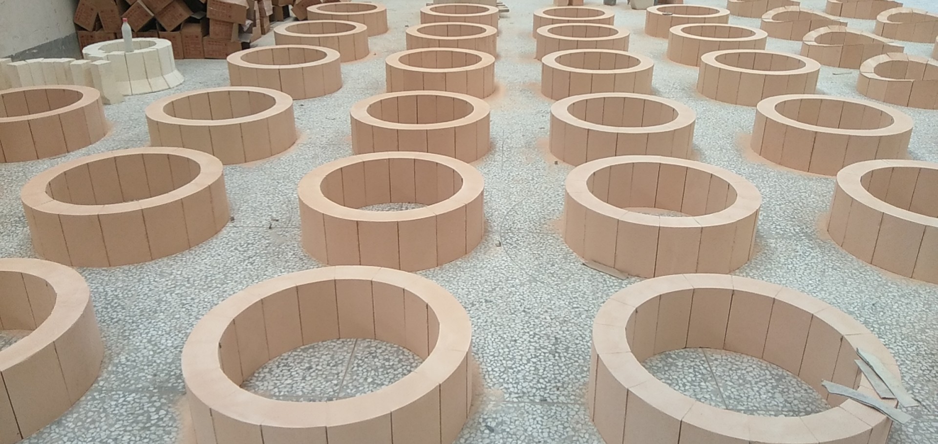 120 Mpa Crushing Stength Fireproof 2.15g Clay Refractory Brick