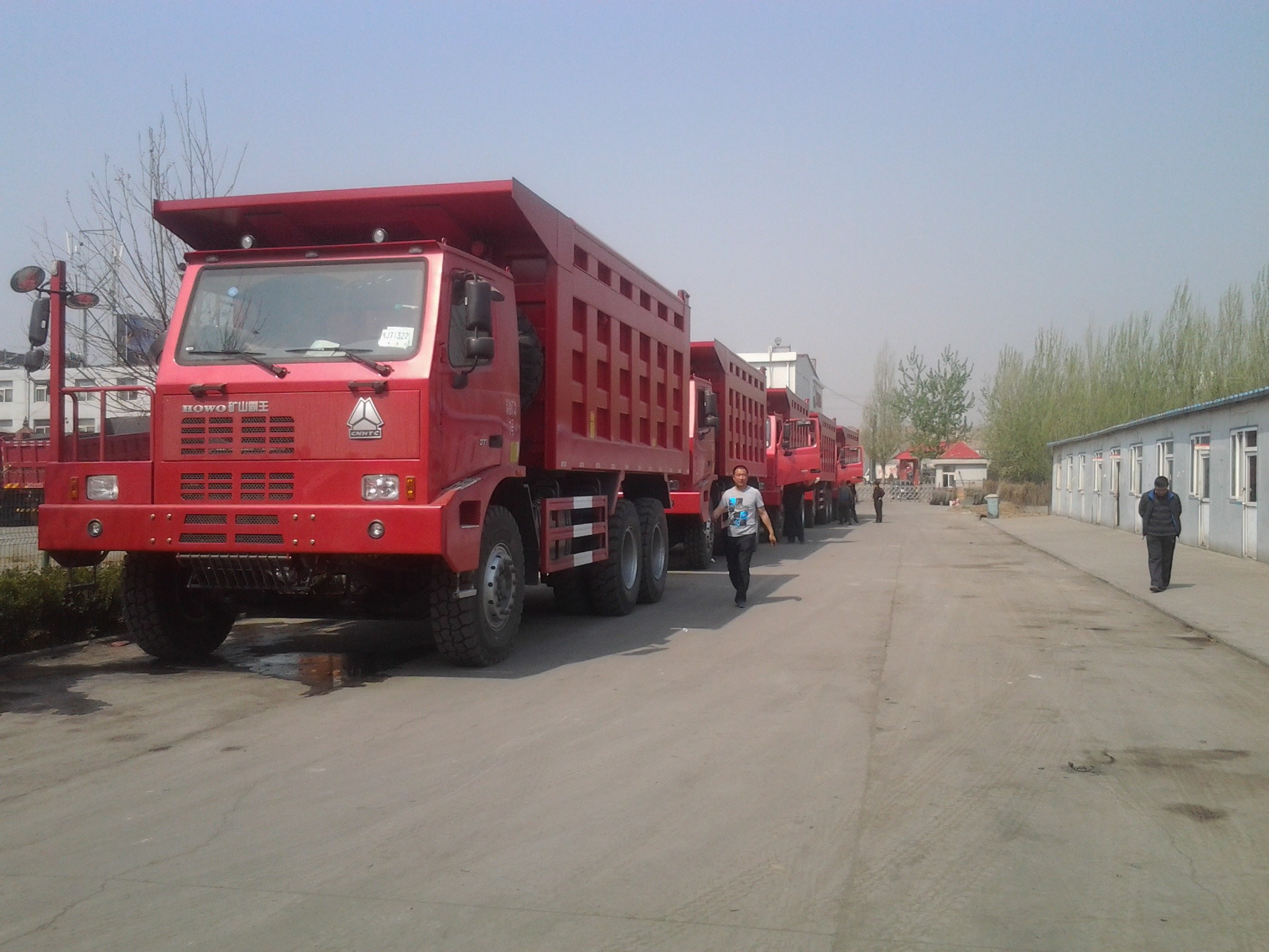 HOWO 70tons Off road Mining Dump Truck Tipper 6 by 4 driving model 371hp with HYVA Hdraulic lifting system