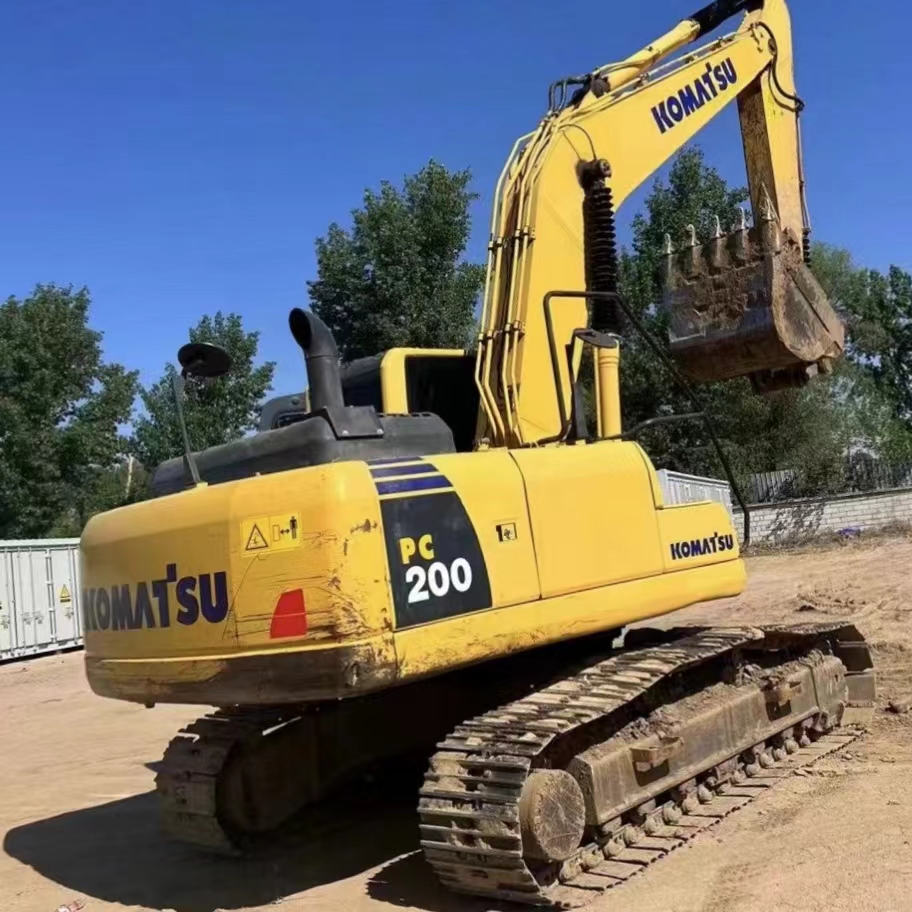 20 Ton Used Komatsu PC200-8 Excavator with Original Hydraulic Valve in Good Condition