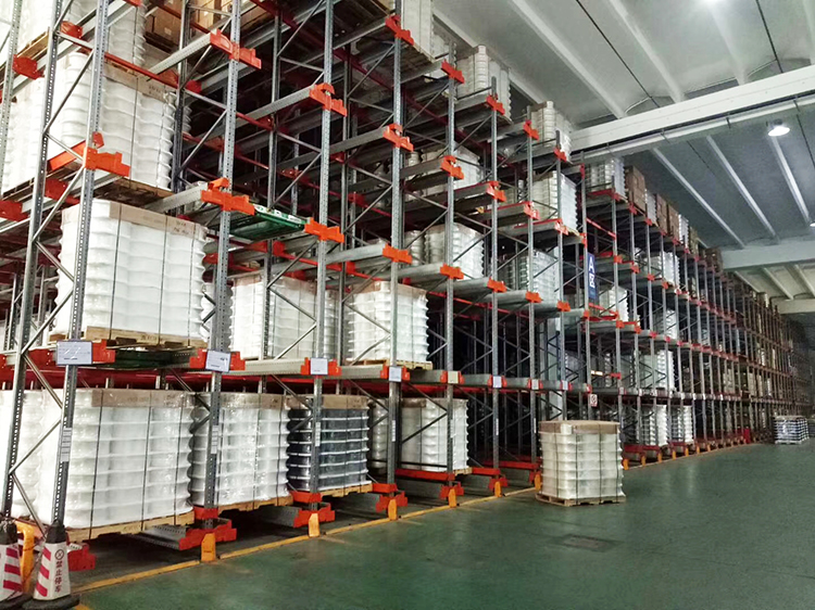 Radio Shuttle Pallet Racking System for High Density Storage of 1500kg Pallet Load