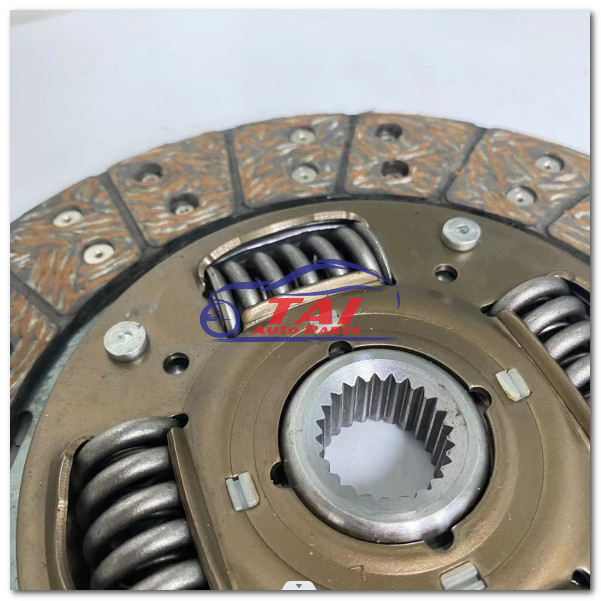 31250-QD32T Nissan Engine Parts Cluth Lining Fit On QD32T Engine