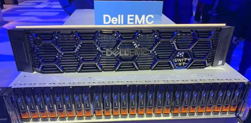 Dell Unity XT480F Hybrid Flash Storage Array Dual Controller 192G Cache 8x16G FC Port 6*3.84T Flash Disk