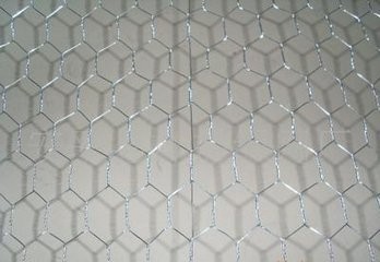 Decorative Hexagonal Wire Mesh Plain Weave Style 0.6-1.4mm Wire Diameter