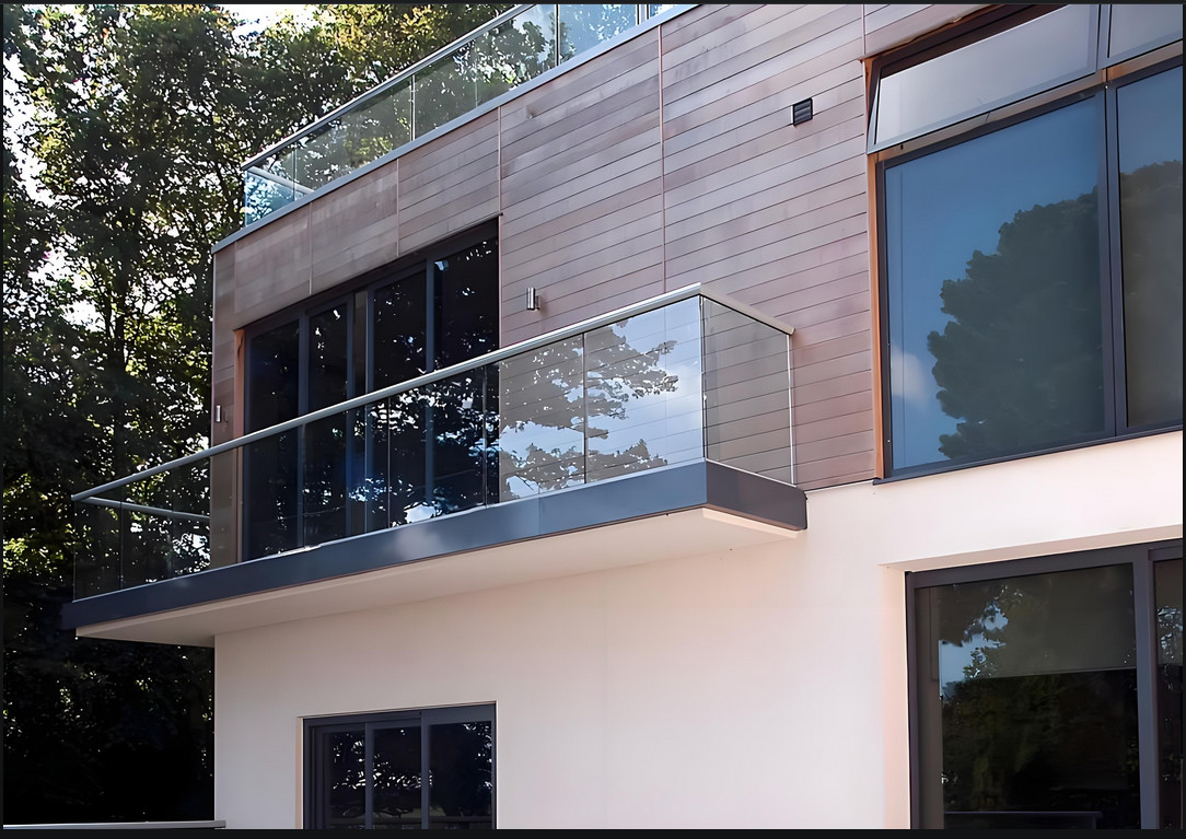 Safety Balcony Glass Railing Heat Resistant Frost Proof For Extreme Weather Areas
