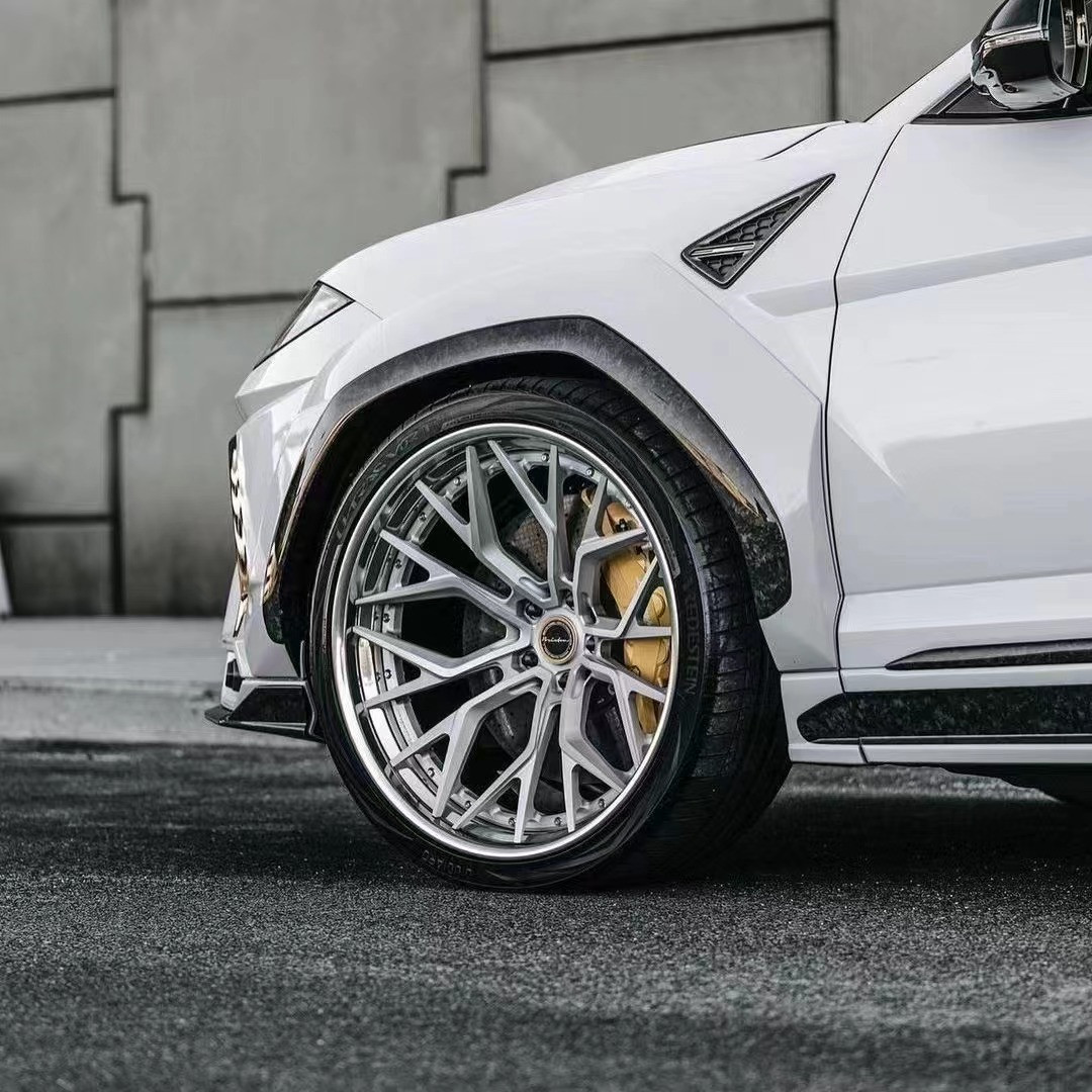 Auto Parts for Lamborghini Urus Body Kit Urus Upgrades 1016-style Front Scoop Diffuser Spoiler Widebody Kit