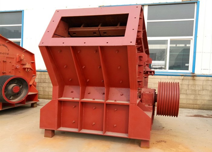 Limestone Stone Crushing Equipment Hydraulic Impact Crusher Machine 380V 50Hz