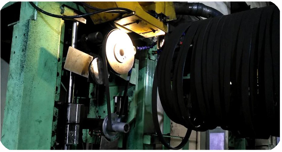 Rubber 6pk 7pk2300 10pk 12pk1880 EPDM PK Fan 12pk Belts within Manufacturing Plant