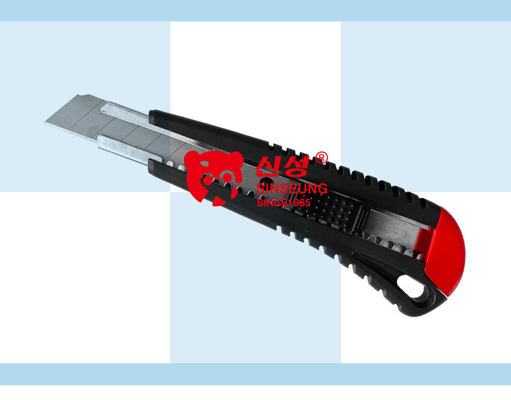 Snap Off Blade Utility Knife Ergonomic Design 18mm Black Handle And Red Tail