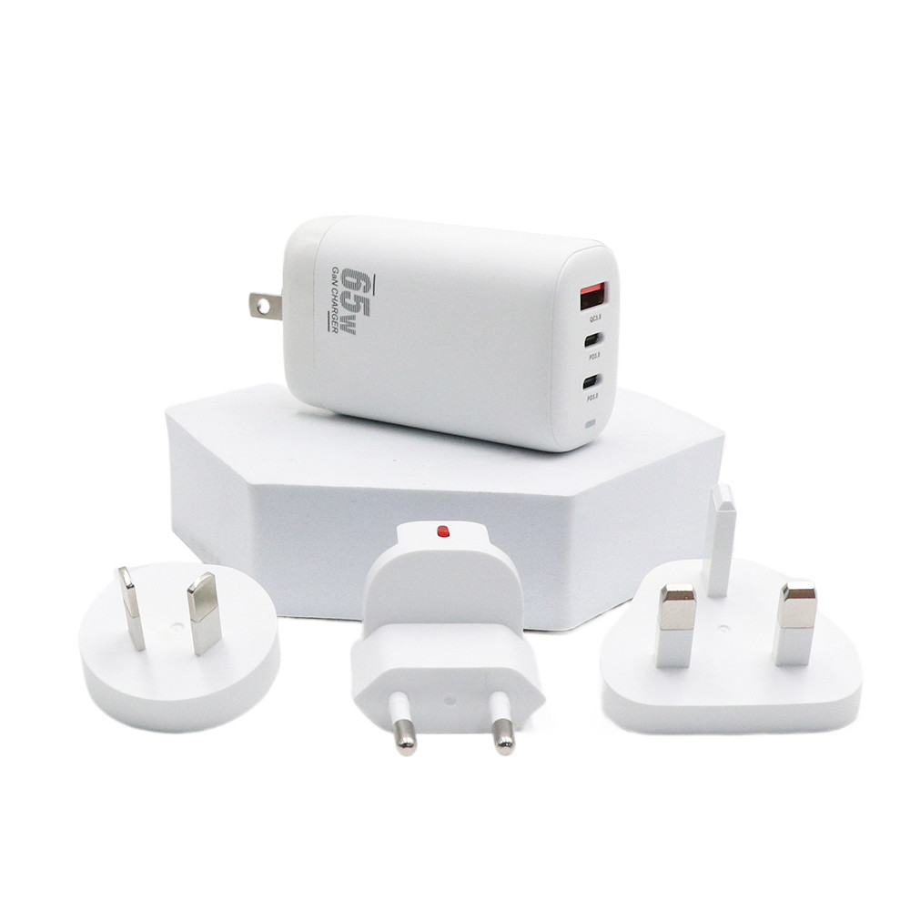65W 3 Port Fast Charging Wall Charger USB C Type C Charger Block For Tablets Phones