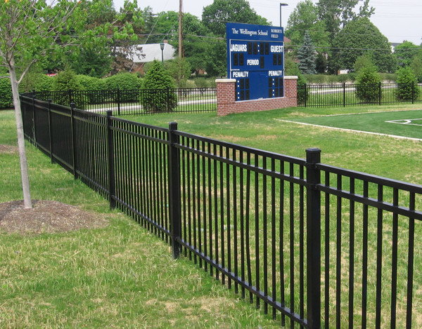 Decorative 8ft Garden Iron Wrought Fence For Highway 1.2mm-2.5mm
