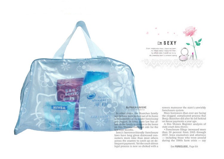OEM Foldable PVC Cosmetic And Toiletry Bags Portable Makeup Bag With Zipper
