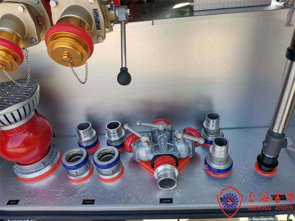 Aluminum Alloy 4x2 Drive Water and Foam Combined Fire Truck for Fire Suppression