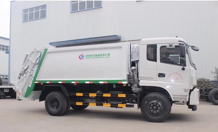 Engine Capacity 4500ml Special Purpose Truck Vehicle With 1.2cbm Rubbish Bin
