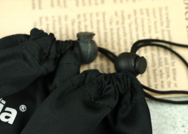 Black Silk Printing Microfiber Sunglass Pouch With Drawstring Stretch Freely