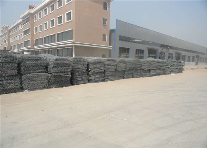 Rockfall Protection Galvanized Gabion Boxes Hexagonal Stone Cage Retaining Wall