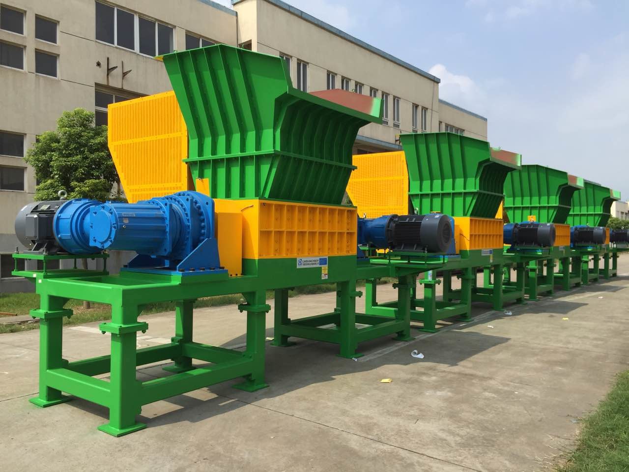 Low Speed 50Hz Tyre Double Shaft Shredder Machine