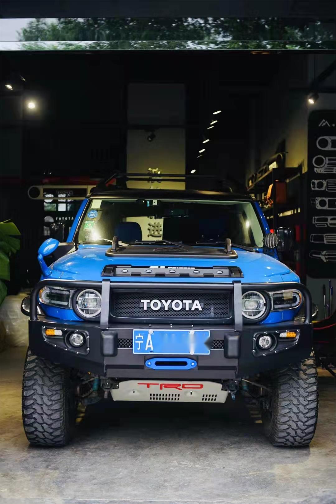 OEM Toyota FJ Cruiser Winch Bull Bar Front Bumper Rear Bumper with Tire Carrier Jerrycan Holder