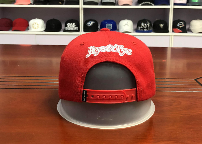 Rivet Chain Personalized Child Snapback Hats Flat Brim 85% Acrylic + 15% Wool