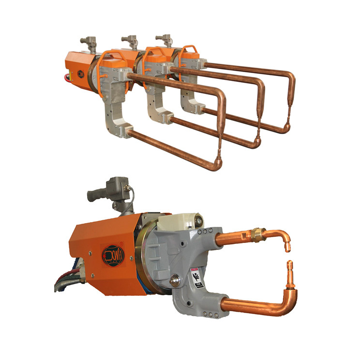 One Side AC220V 3.5KN Portable Spot Welding Machine For Auto Body