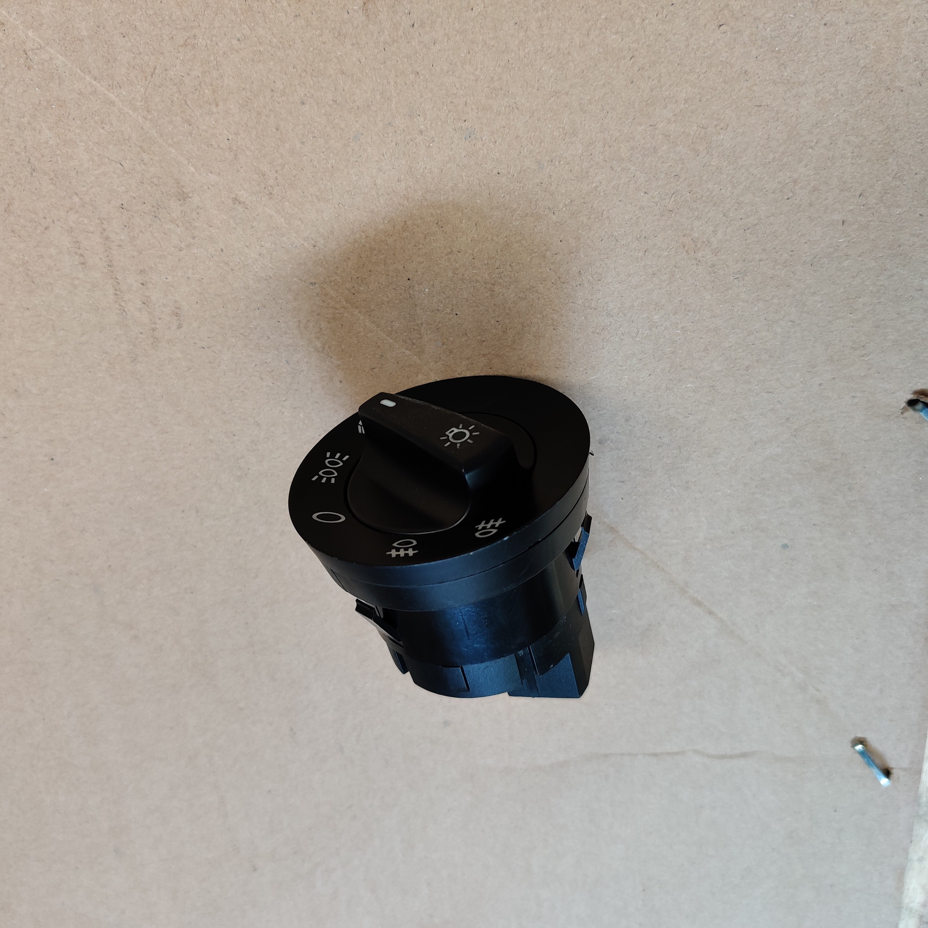 Sino Truck Spare Parts Headlight Switch Fog Lamp Regulator