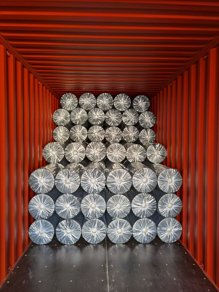 Color Creped Woodpulp Spunlace Nonwoven Fabric For Medium - Heavy Duty Oil