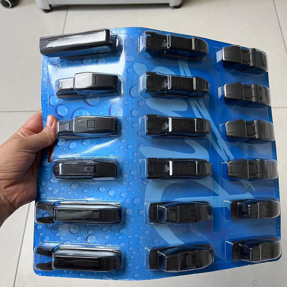 Anti-Aging Tested Multifunctional Frameless Rain Car Wiper Blade for All Vehicles