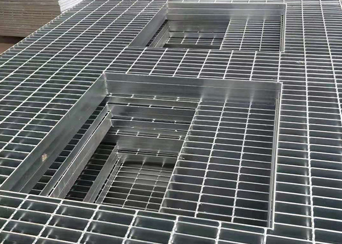 Galvanized Catwalk Steel Grating Plate Stainless Steel 304 Sliver Color
