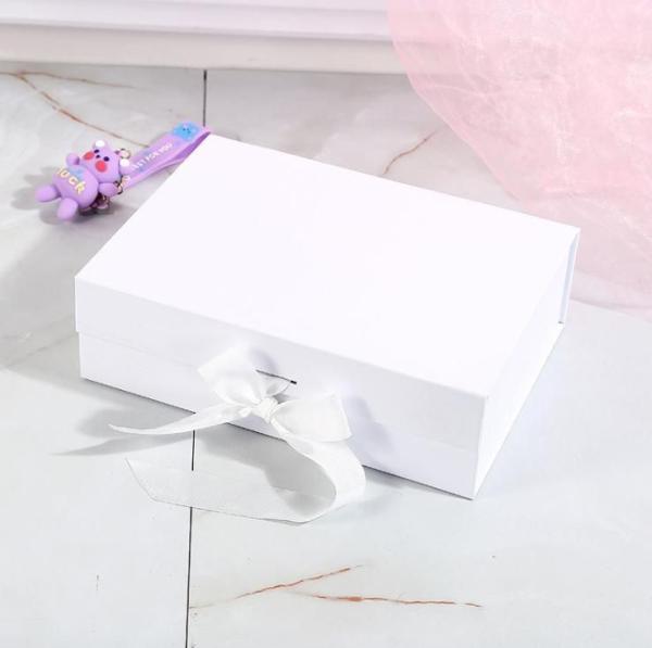 Cardboard Paperboard Gift Boxes Packaging Magnetic Gold Foil Folding Shipping