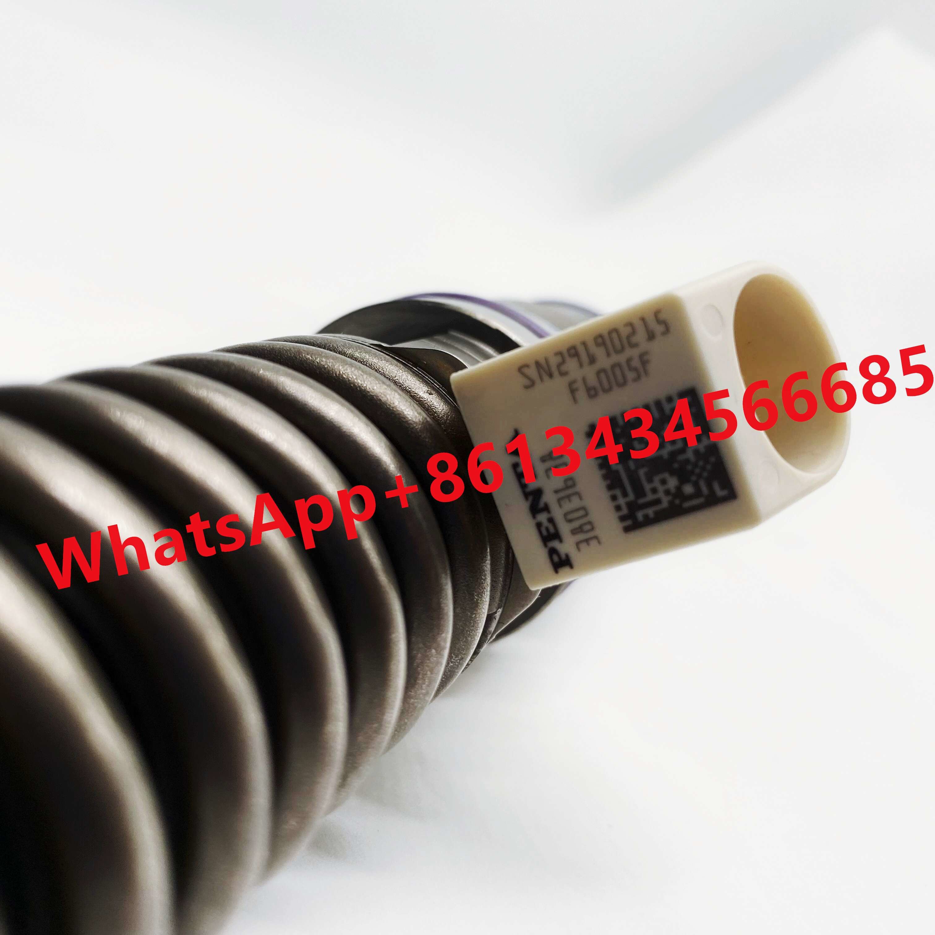 In Stock Fuel Injector BEBE4C07001 889481 3803638 For Diesel Engine D16