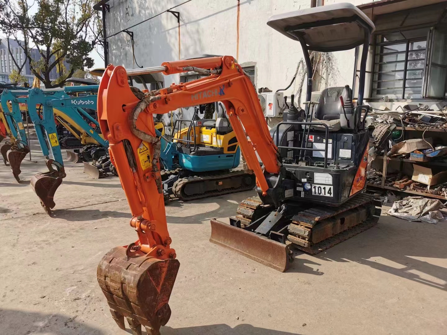 Used Mini Backhoe Machine Crawler Digger Komatsu/Doosan/Hitachi 1 Ton Excavator ZX17 at Hot