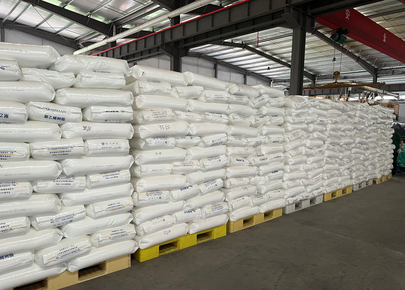 Smooth or Textured Surface HDPE Geomembrane Pond Liner for Dam Project in South Africa
