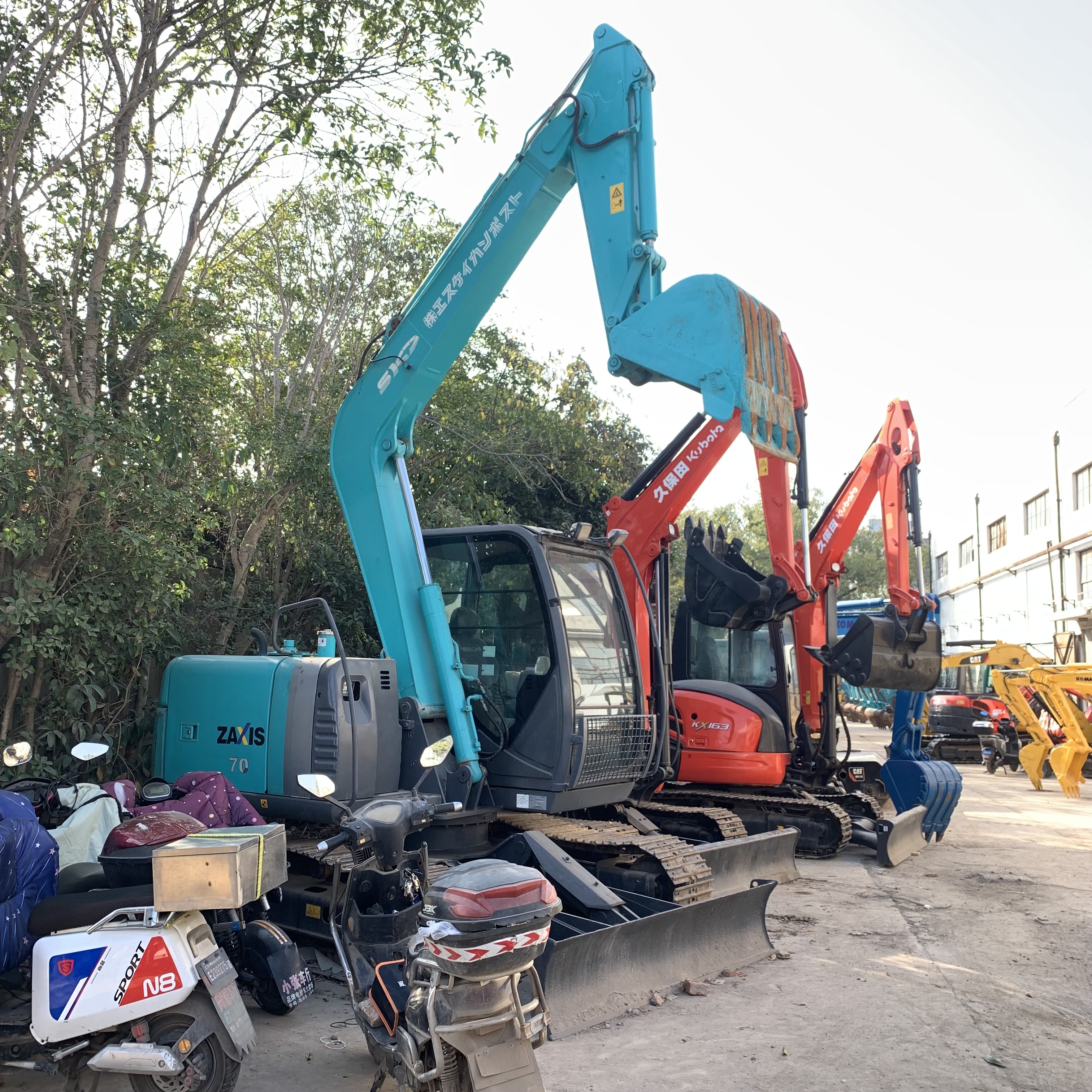 Used Original Japan Hitachi Excavator 7Ton ZX70 Crawler Digger at Good Condition