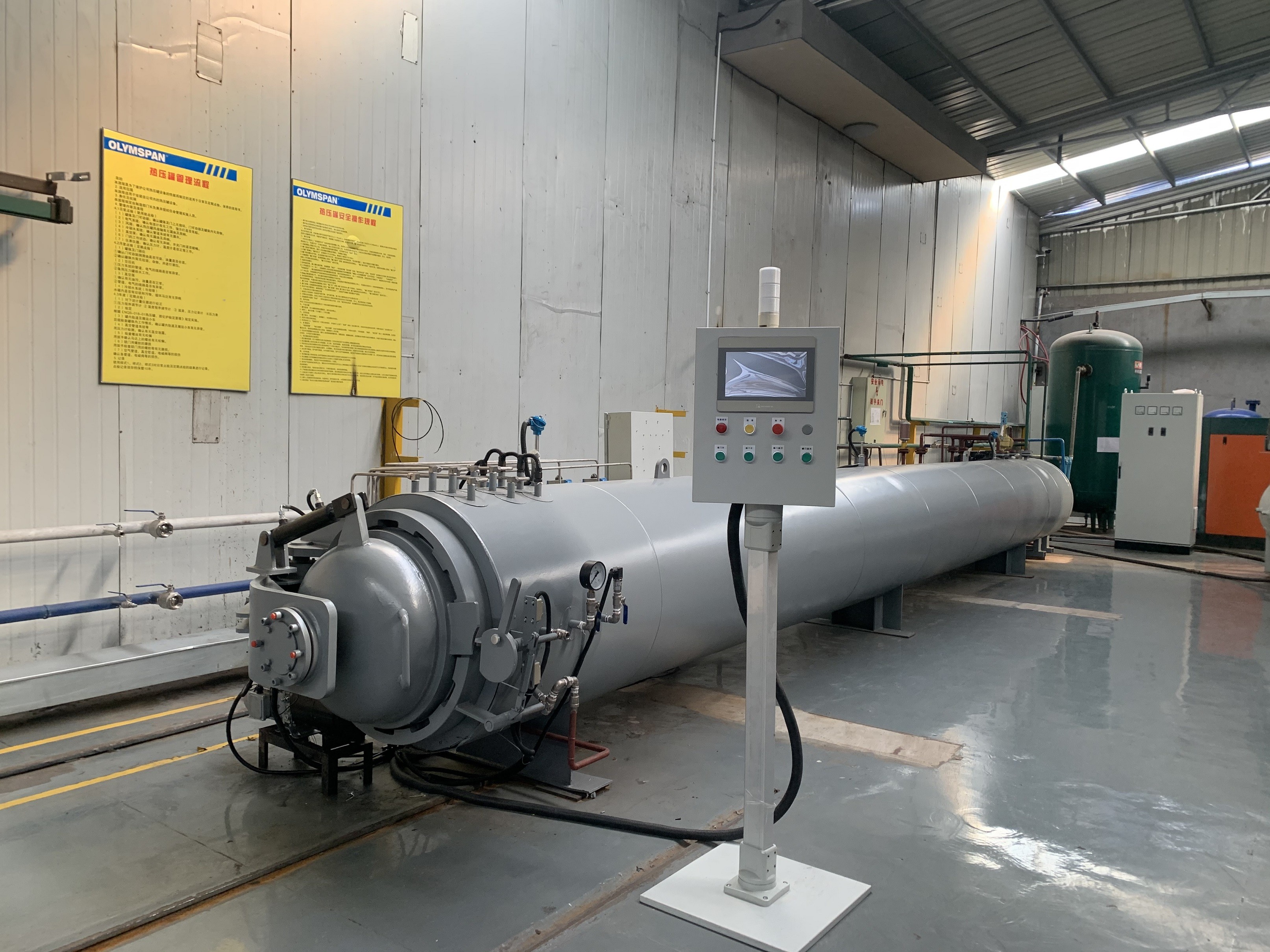 The important role and application cases of Composite Autoclave in metal processing