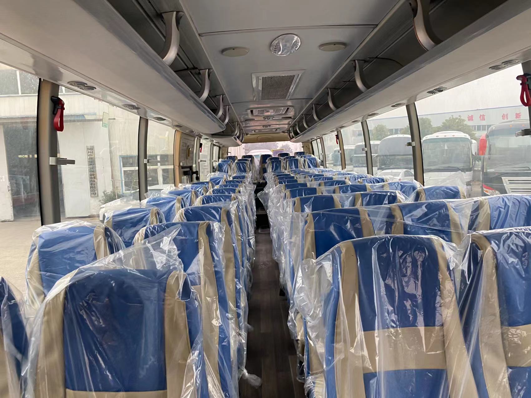 70 Seater Diesel Fuel Type Passenger Coach Bus Used Youtong Bus with Luxury Features