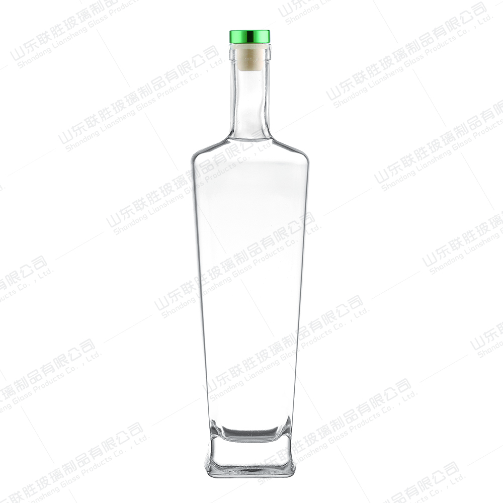 Hot Stamping Glass Bottle in Liquor with Painted Surface