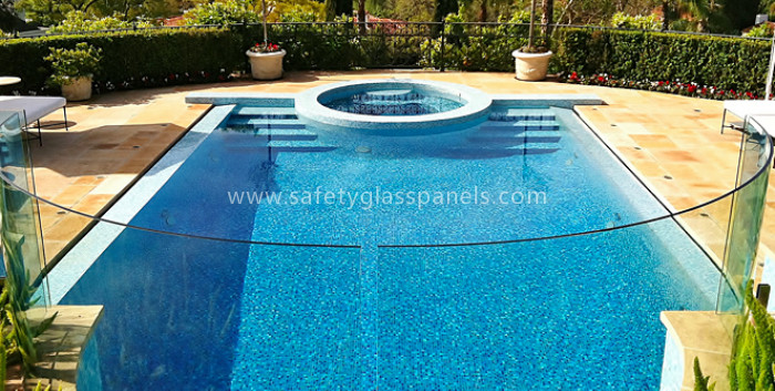 High Temperature Glass Swimming Pool Security Fence 8mm - 12mm With Polished Edge
