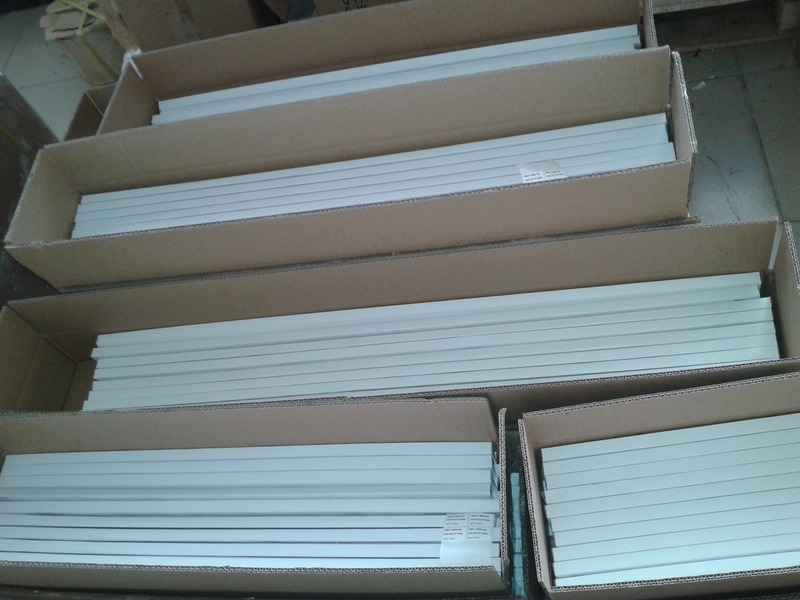 Led Under Cabinet Light Battery 12V Surface Mounted LED Cabinet Light With 3500K Warm White