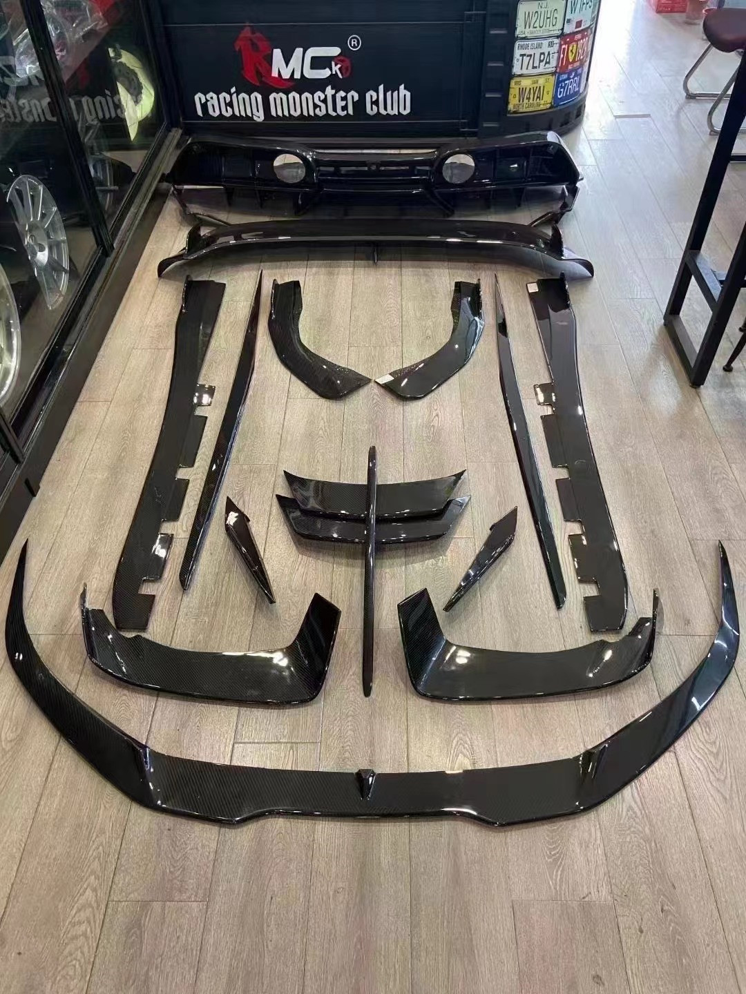 Paktechz Style Carbon Fiber Kit for Ferrari F8 Carbon Fiber Body Kit Front Shovel Rear Diffuser Spoiler