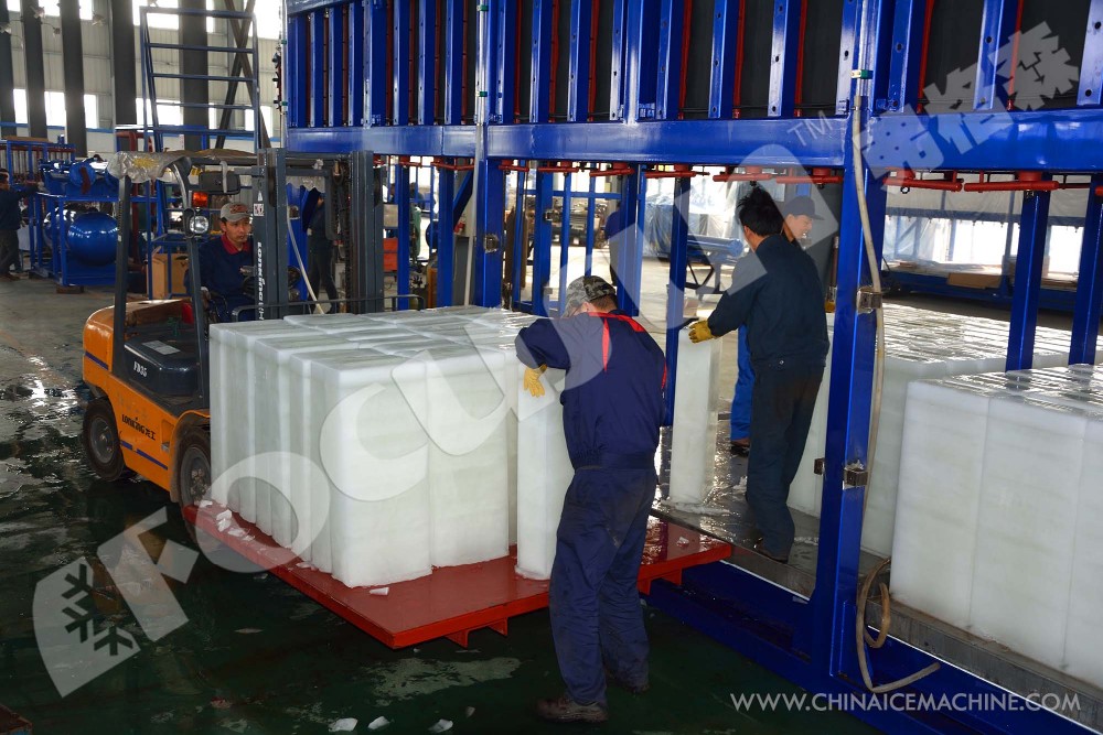 Blue NIZA Paint 90KW Industrial Block Ice Maker Machine CE Certificate