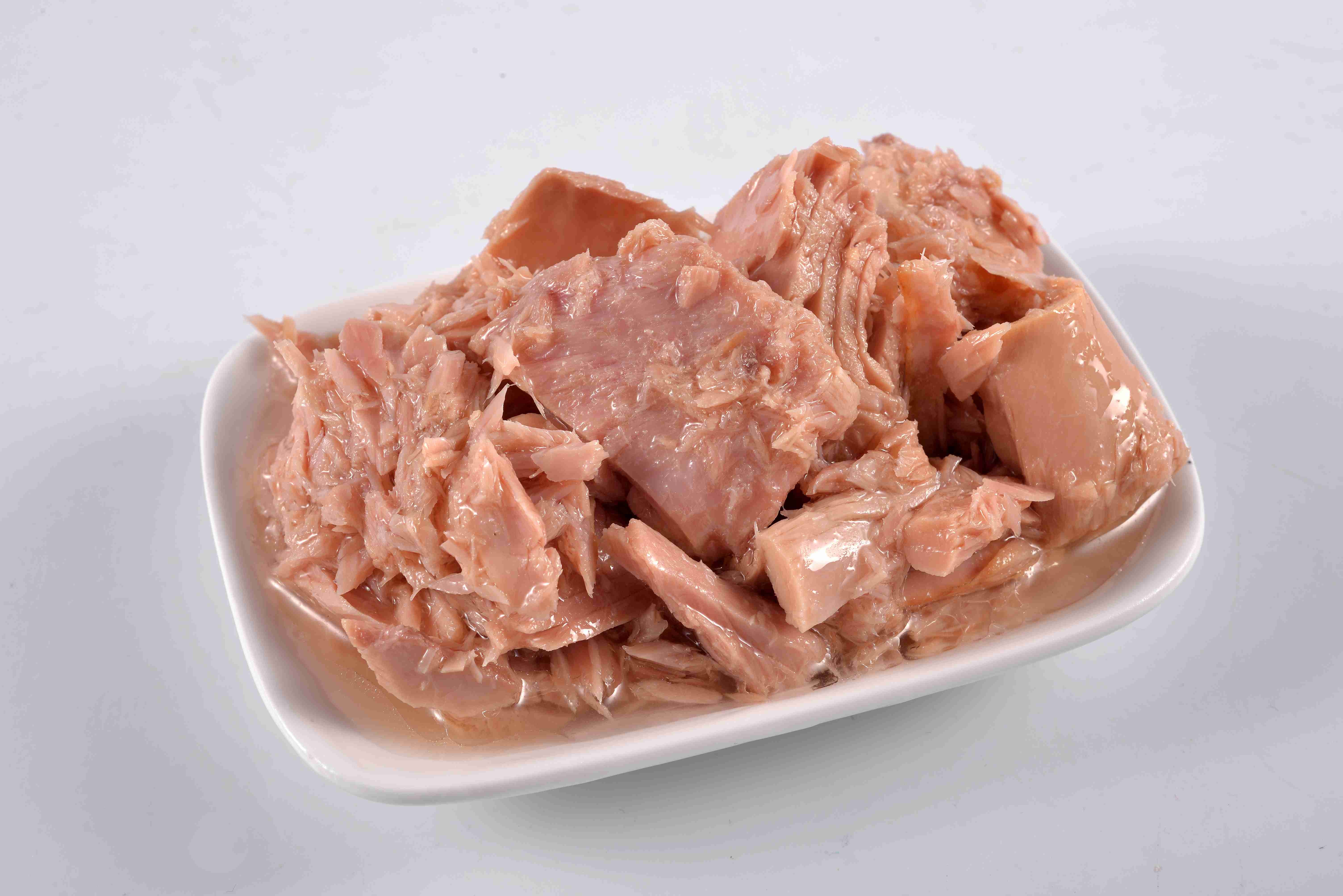 Canned Skipjack / Bonito Tuna Chunk in Vegetable Oil