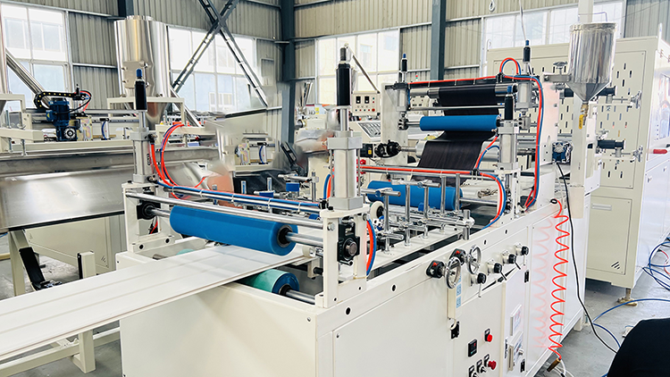 Width 300mm Inline / Offline PVC Wall Panel Film Laminating Machine(Cold Glue Version)