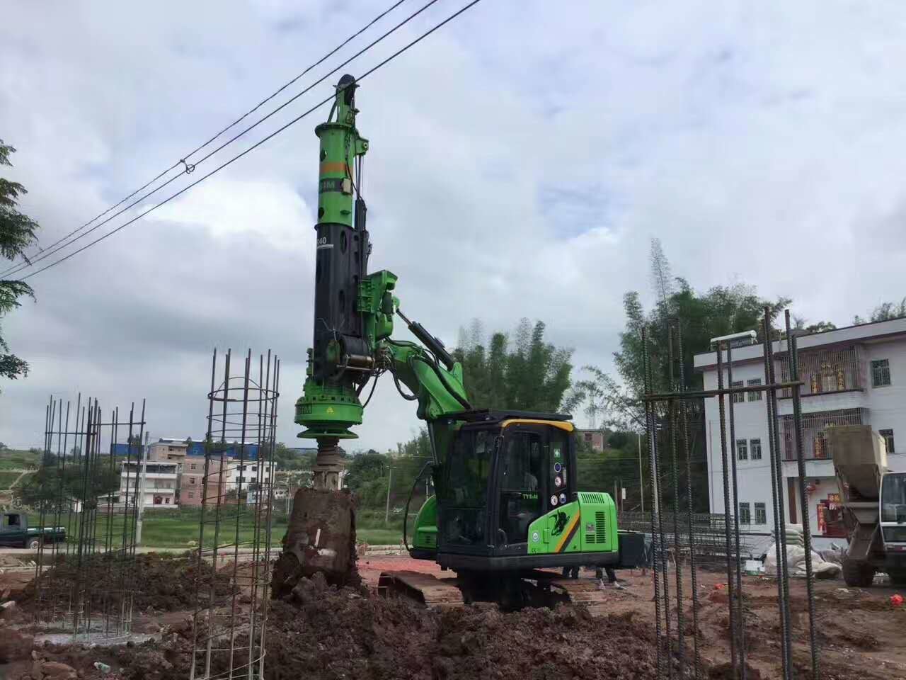 Speed of rotation 7~40 rpm,Torque 32/42 KN.m, CE Small Rotary Driling Rig / Innovativly Research Machine TYSIM KR40A