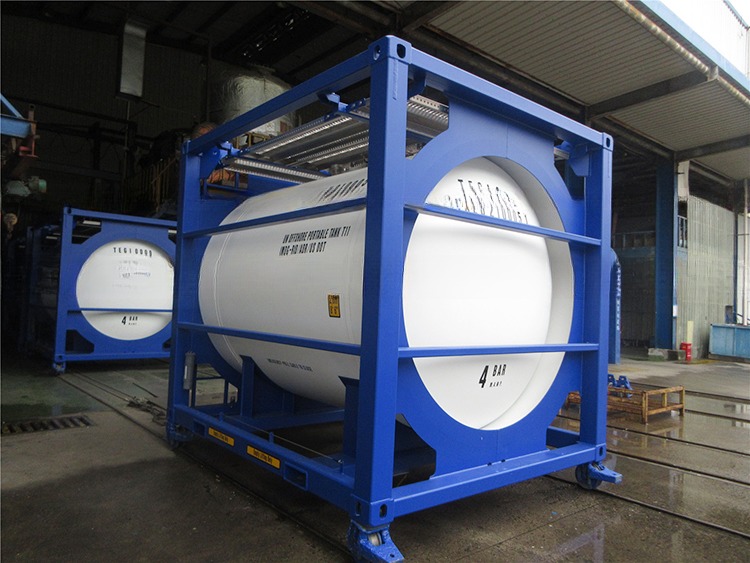 2900L-5000L Capacity Vertical Offshore Tank Container with Lifting Frame Weld Seam Acid Cleaning and Passivation Finish