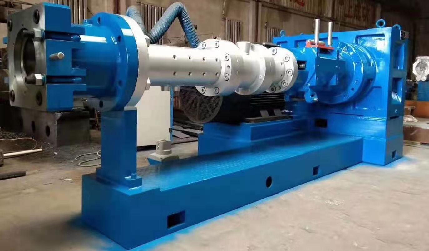 Roller Extruder Machine With Max Screw Speed R/Min 44 And Voltage 380V